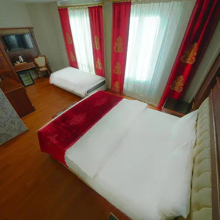 Napolyon Hotel 4*